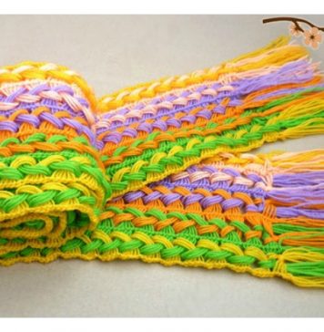 Simple Crocheted Scarf