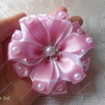 diy-two-tone-ribbon-flower-9