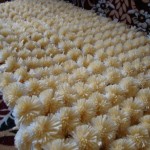 diy-baby-pom-pom-blanket-10
