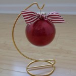 Glitter Christmas Ornament Craftiness Without the Mess
