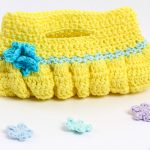 Crochet Ruffle Purse with Free Pattern