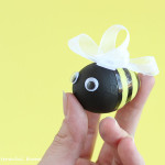 bee_wreath_one