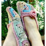 Soft Blossom Slippers Free Crochet Pattern and Video Tutorial