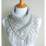 Easy Breezy Buttoned Cowl Free Crochet Pattern
