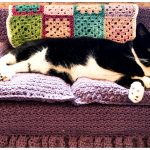 Kitty Cat Couch Free Crochet Pattern