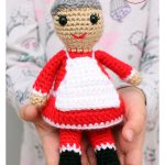 Mini Mrs. Claus Amigurumi Free Crochet Pattern