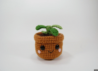 Pull and Grow Amigurumi Plant Free Crochet Pattern