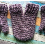Couples Mittens Free Crochet Pattern