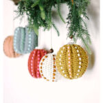 Bauble Ornaments with Beads Free Crochet Pattern and Video Tutorial