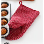 Holiday Mitts Free Crochet Pattern