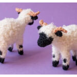 Valais Blacknose Sheep Free Crochet Pattern and Video Tutorial
